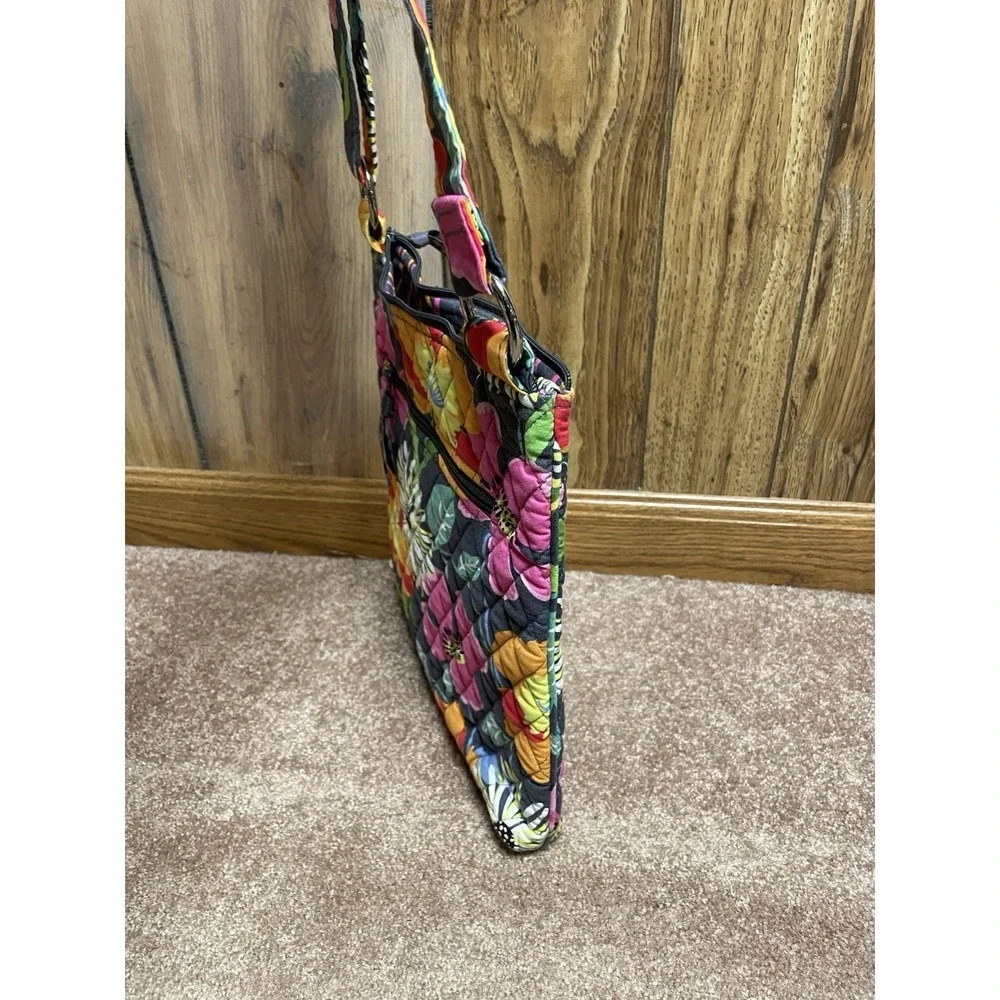 Vera Bradley Women's Bloom Floral Hipster Crossbody Bag‎ Purse Pocket Boom New